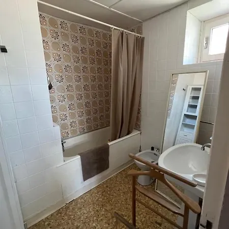 Centre De * قرقشونه